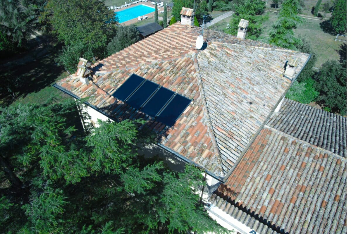 Impianto solare termico domestico per l'acqua calda sanitaria