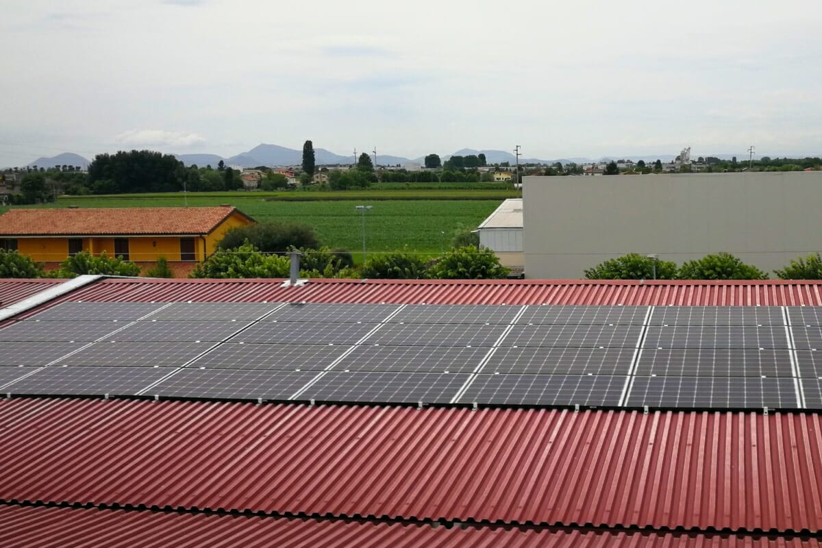 Impianto fotovoltaico aziendale 195 kW
